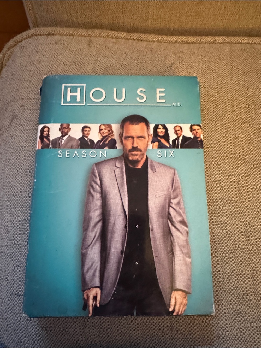 Universal House M.D. Season Six DVD Set - Teal and Black
